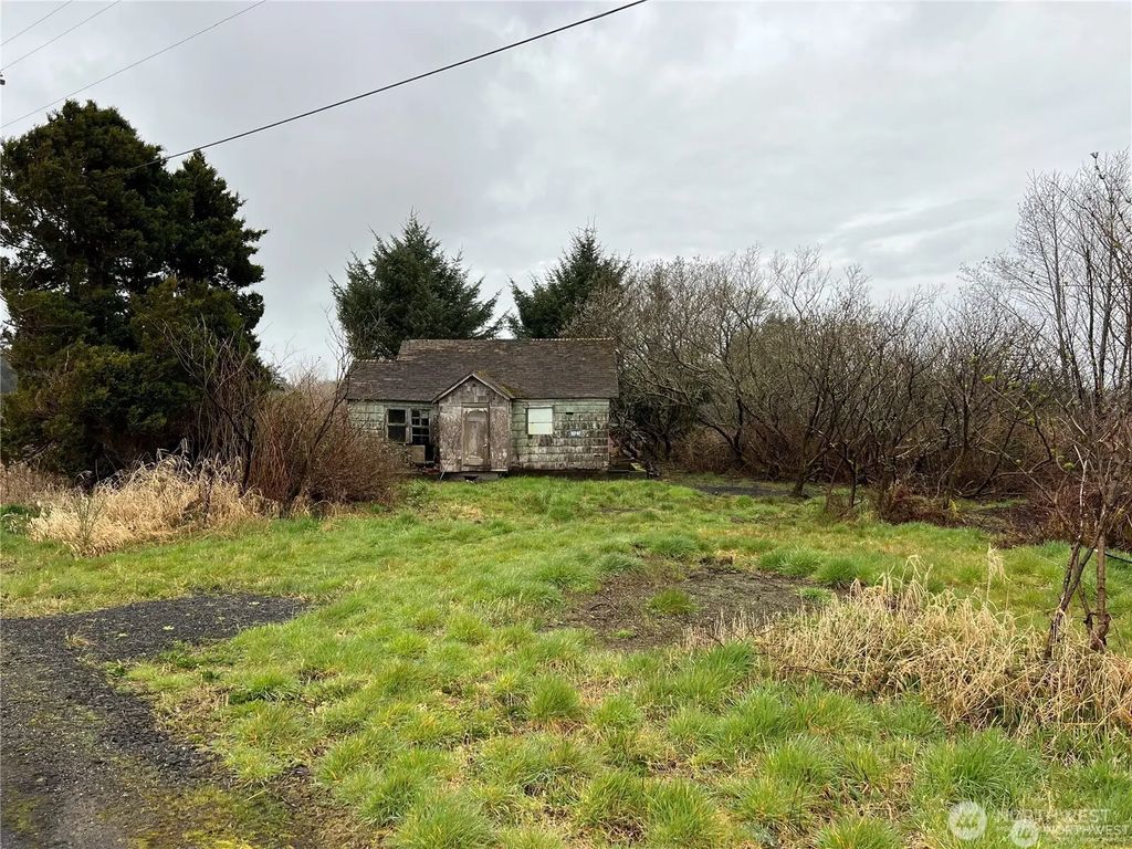 2361 Evergreen Park Road, Grayland