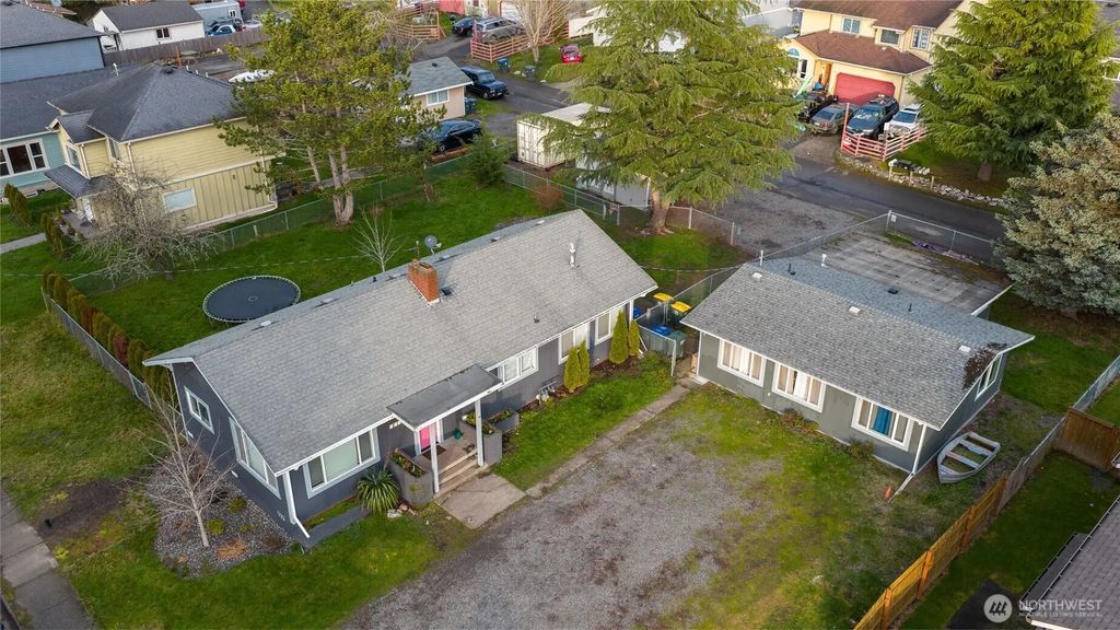 2124 Woburn Street, Bellingham