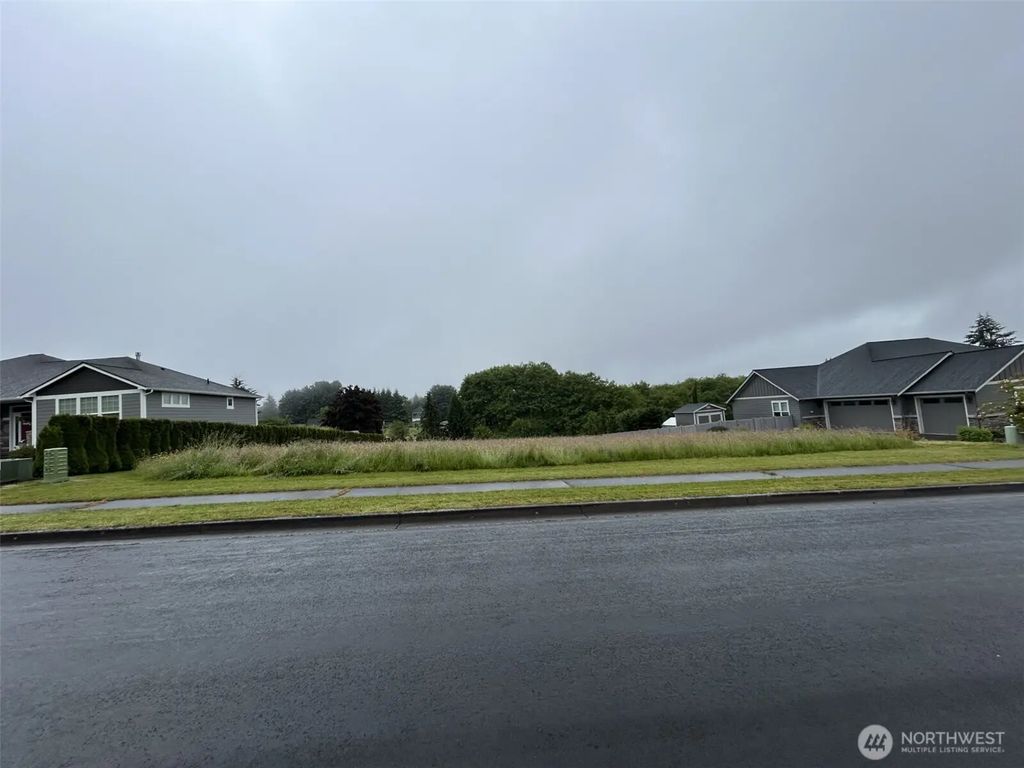 125 Strawberry Lane, Longview