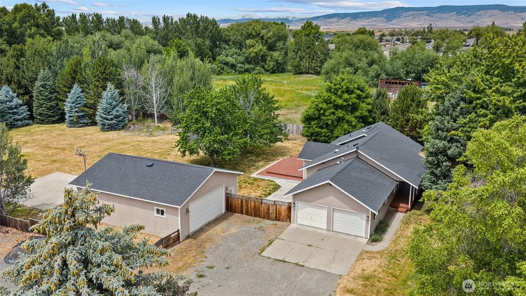 611 E Kyllo Road, Ellensburg