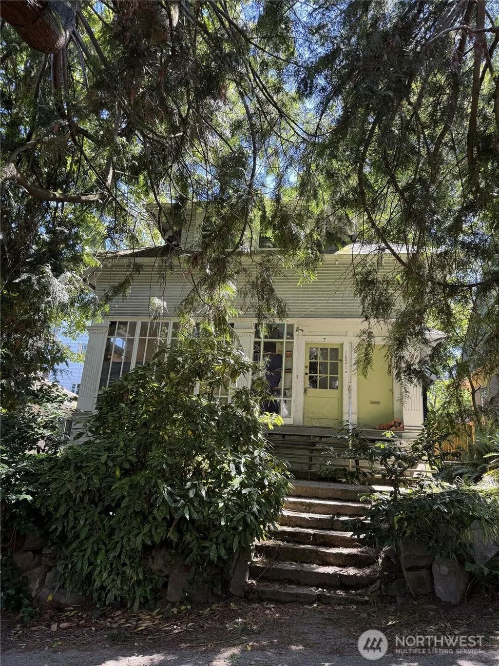 1821 E Howell Street, Seattle