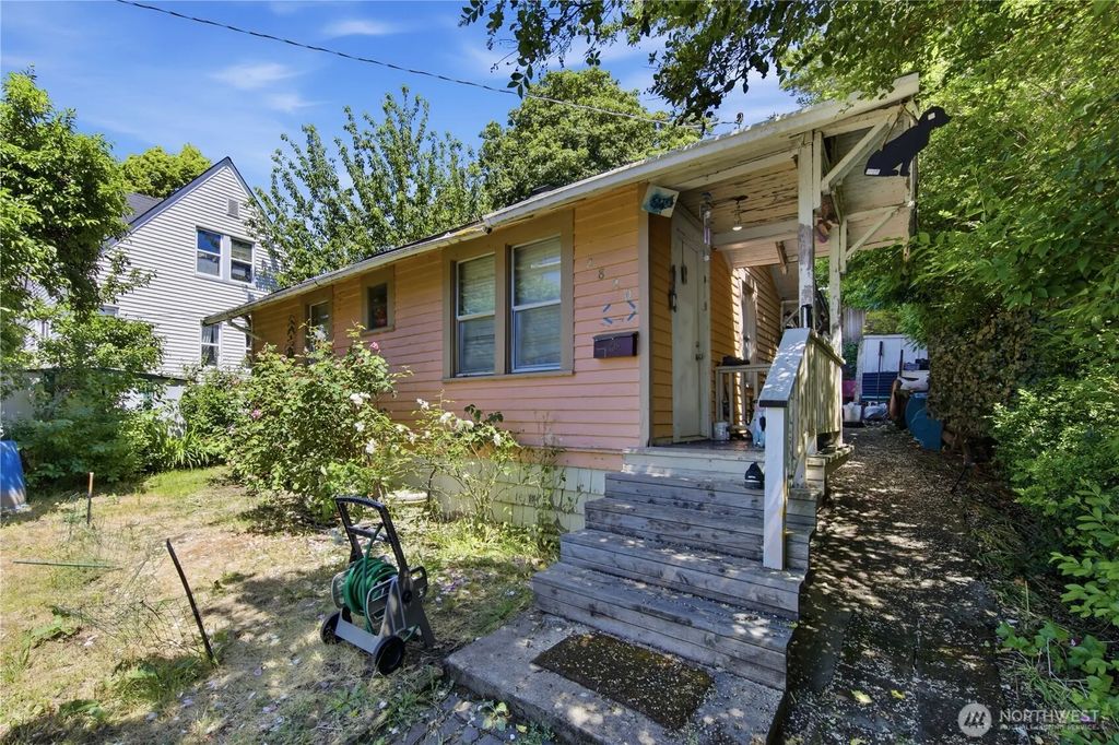2820 29th Avenue S, Seattle