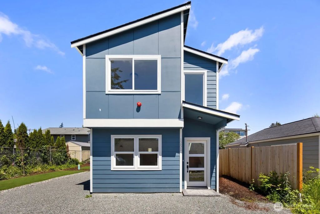 1251 Sw 151st Street, Seattle
