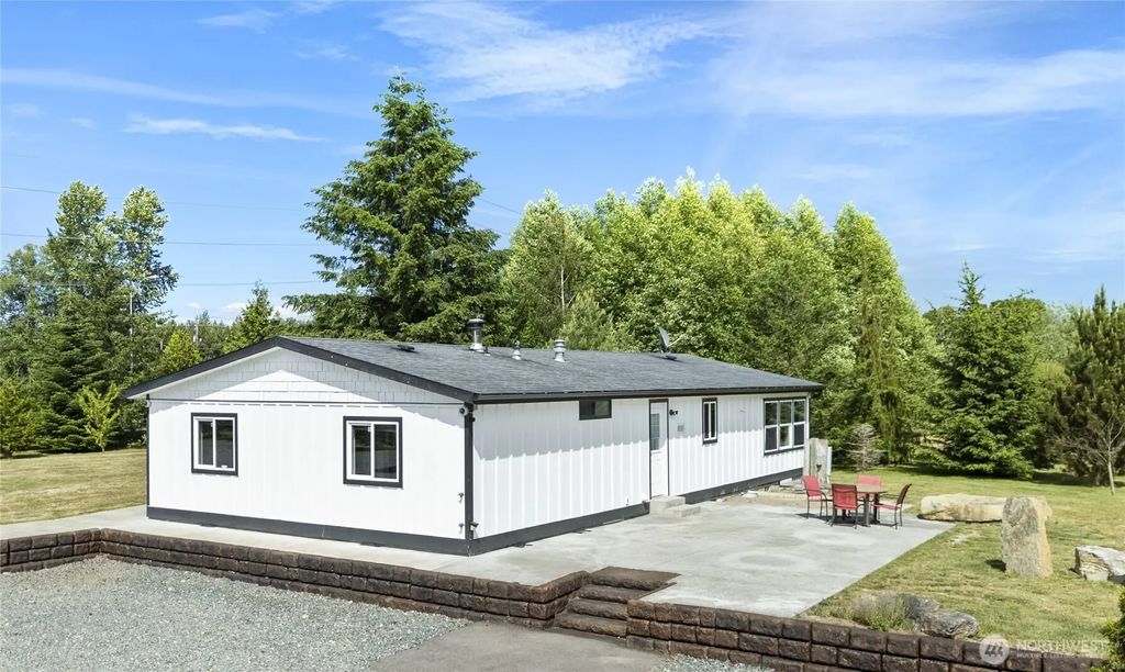 3471 Birch Bay Lynden Road, Custer