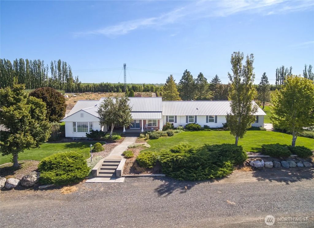 24635 Highway 243 S, Mattawa