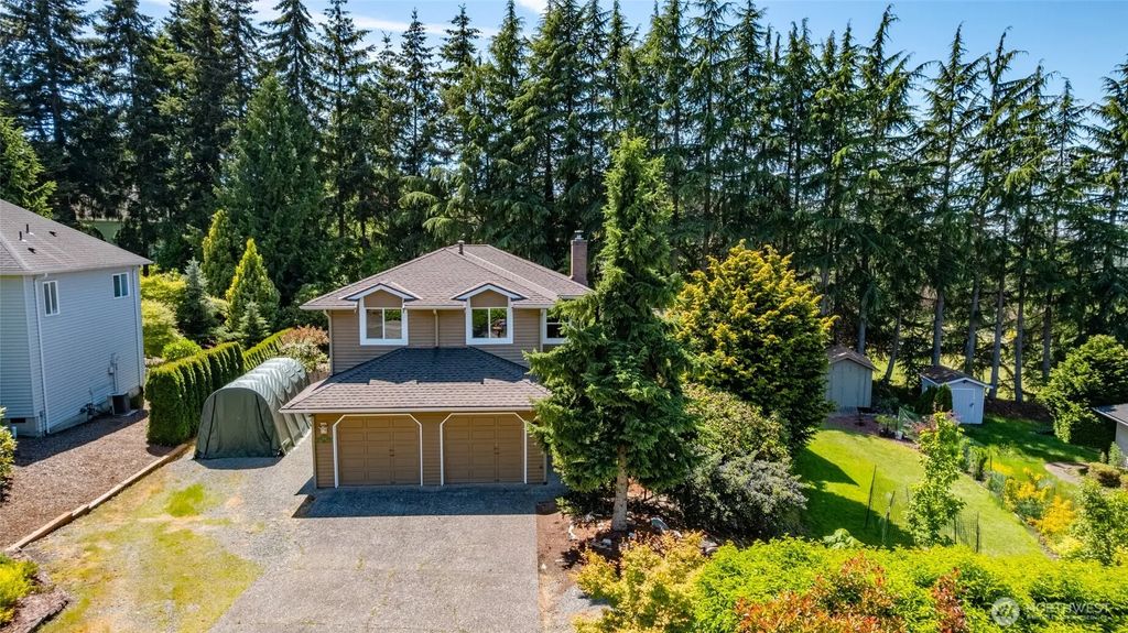 801 N Waugh Road, Mount Vernon