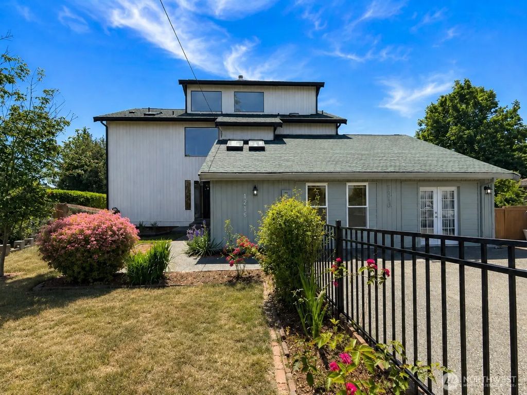 1216 Wheeler Street S, Tacoma
