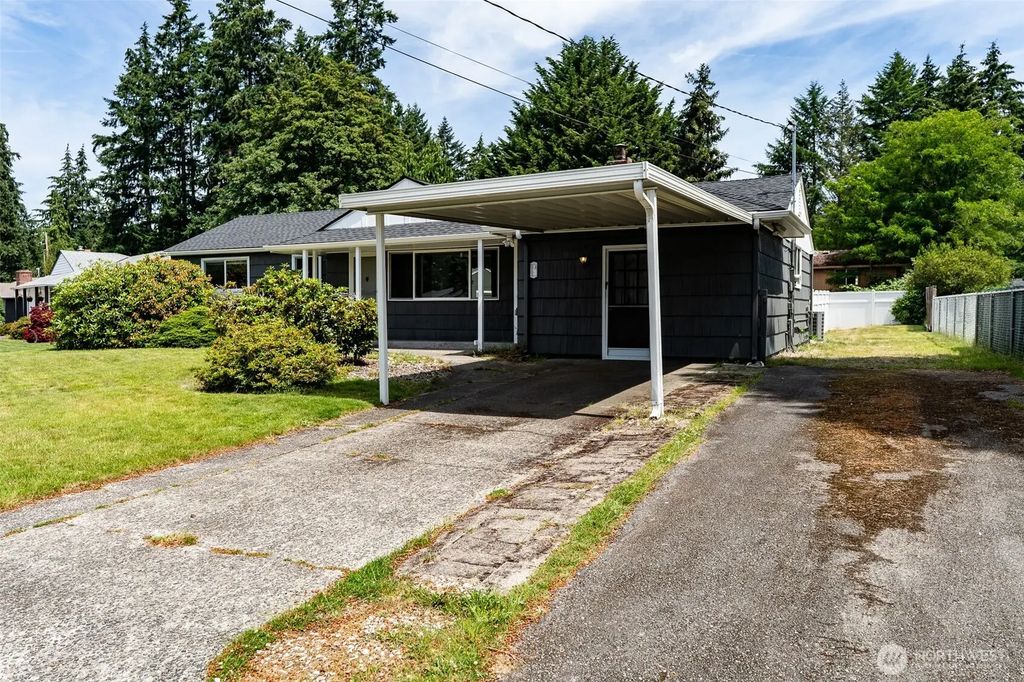 3 Fir Glen Drive Sw, Lakewood