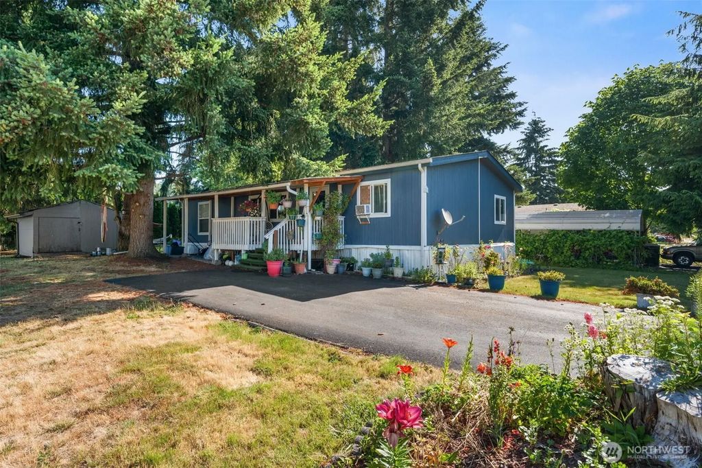 1024 Lincoln Avenue E, Tenino