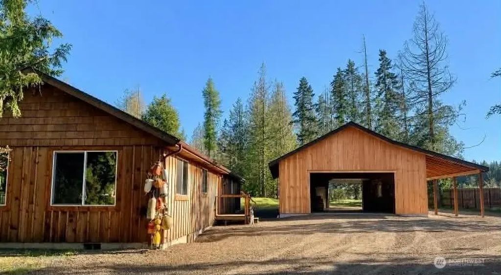 382 Lower Elwha Road, Port Angeles