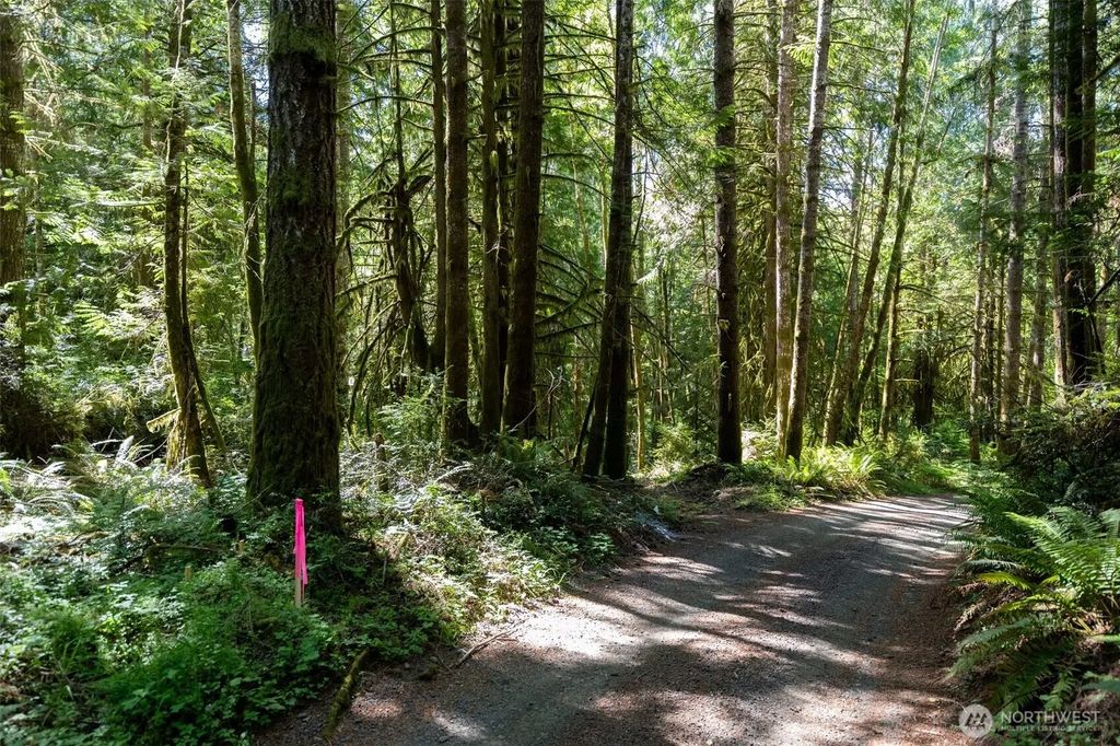 1781 E Sunset Hill Road, Shelton