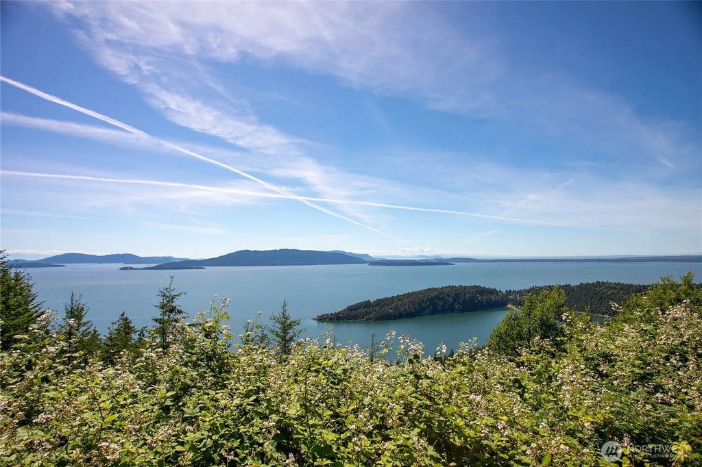 1543 Chuckanut Crest Drive, Bellingham