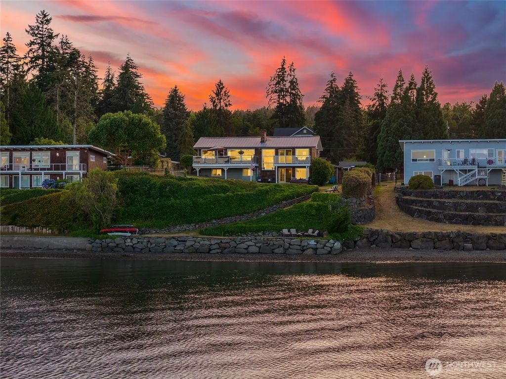 969 12th Avenue, Fox Island