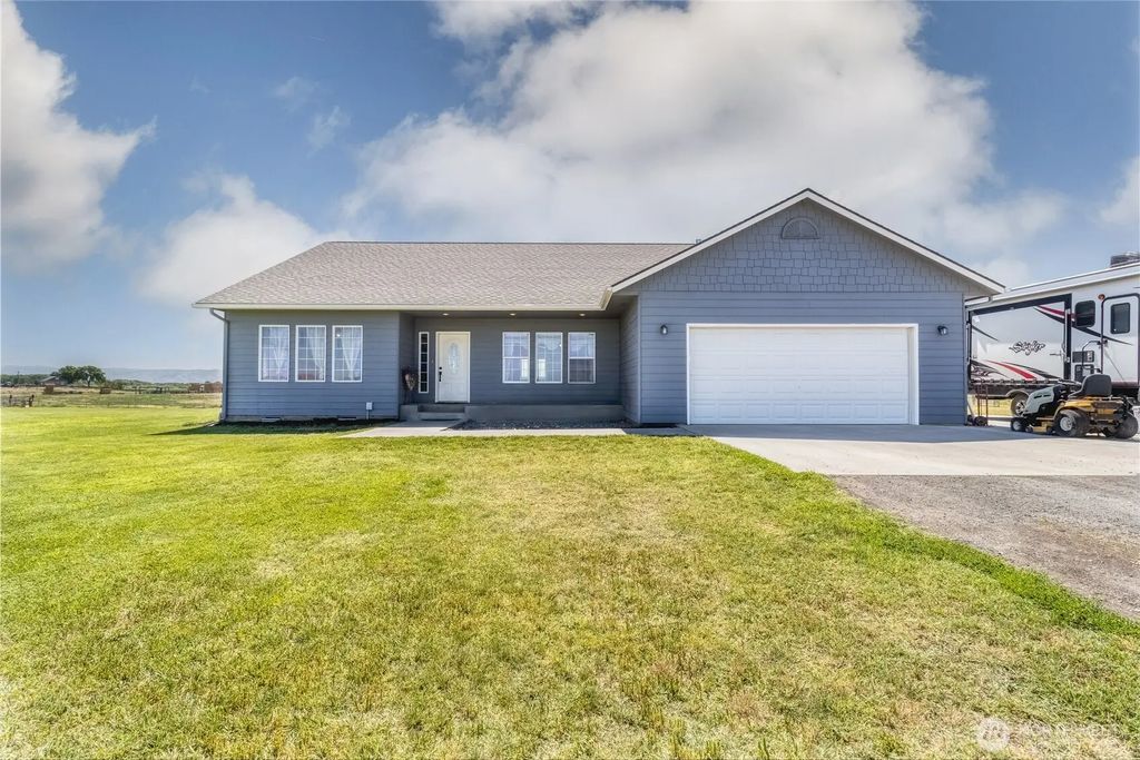 219 Reeds Road, Touchet