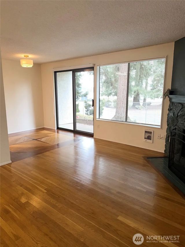 12510 Ne 117th Place B3, Kirkland