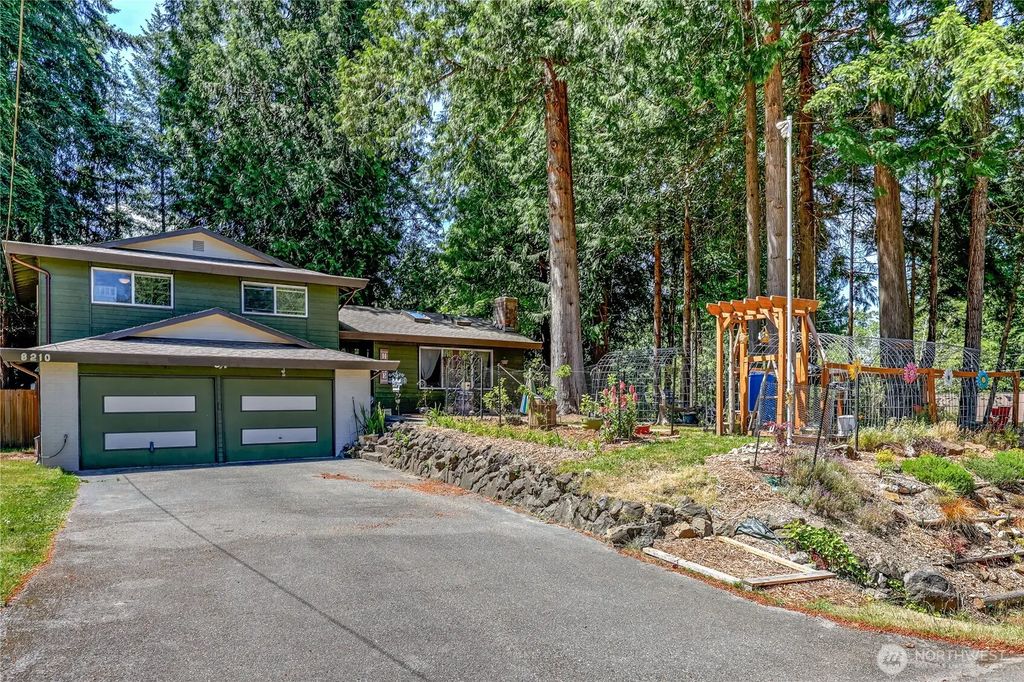 8210 University Point Circle Ne, Bremerton