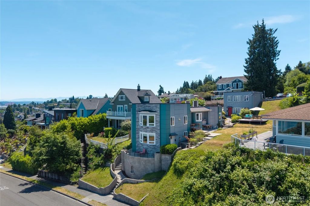 2726 N 30th Street, Tacoma