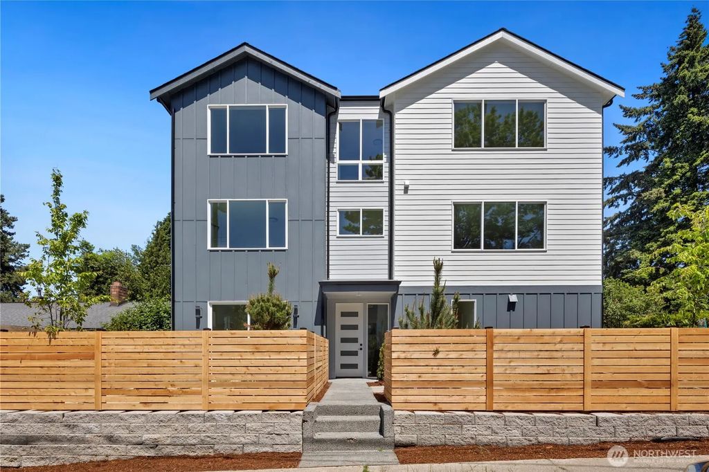 332 Ne 90th Street, Seattle