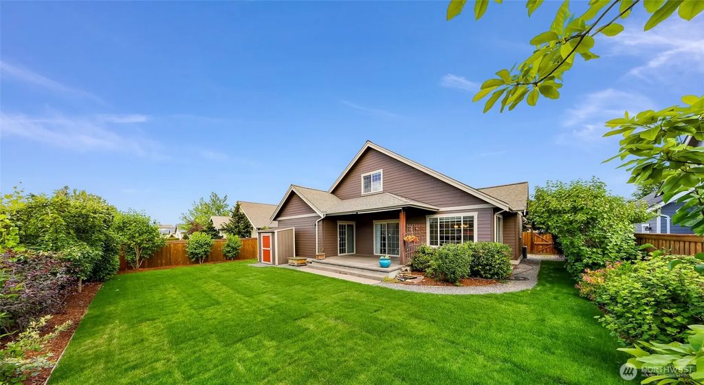 2165 Littlefield Court, Lynden
