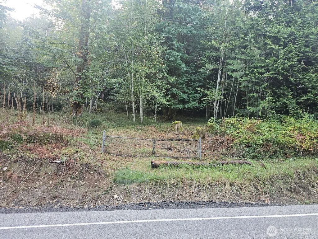 2540 Xxx E North Island Drive, Shelton
