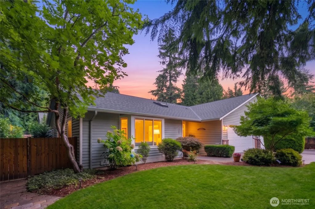 19326 2nd Drive Se B, Bothell