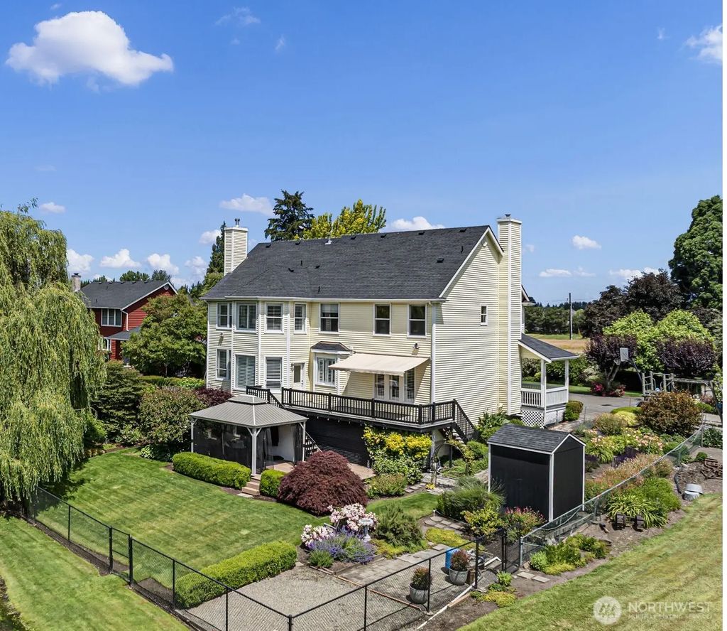 2614 Tacoma Road E, Puyallup