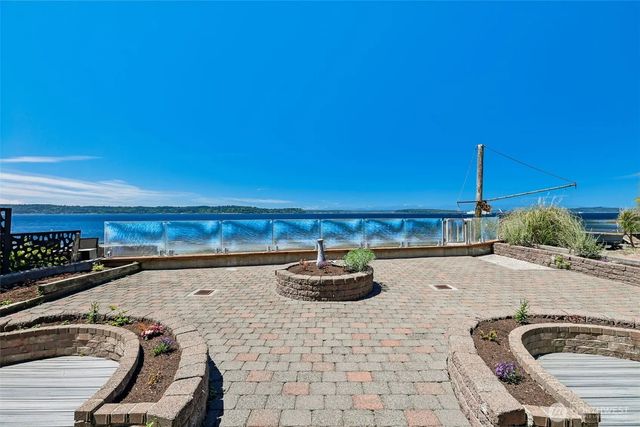 9839 51st Avenue Sw, Seattle