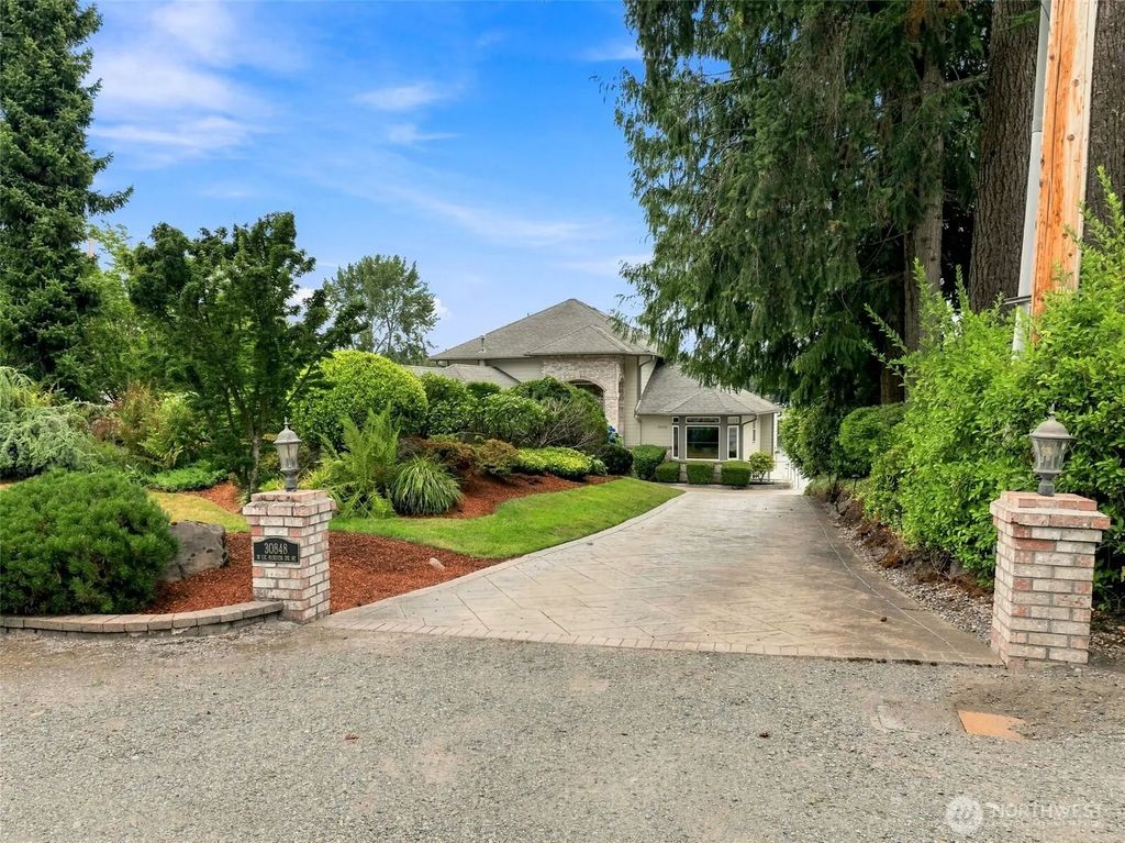 30848 W Lk. Morton Dr. Se Drive Se, Kent