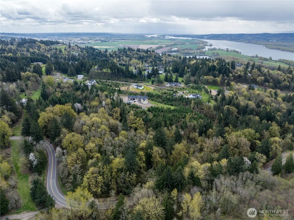 577 Martins Bluff Road, Kalama