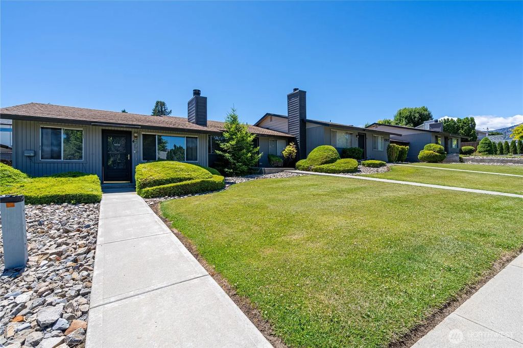 340 Pear Lane 1-8, Wenatchee