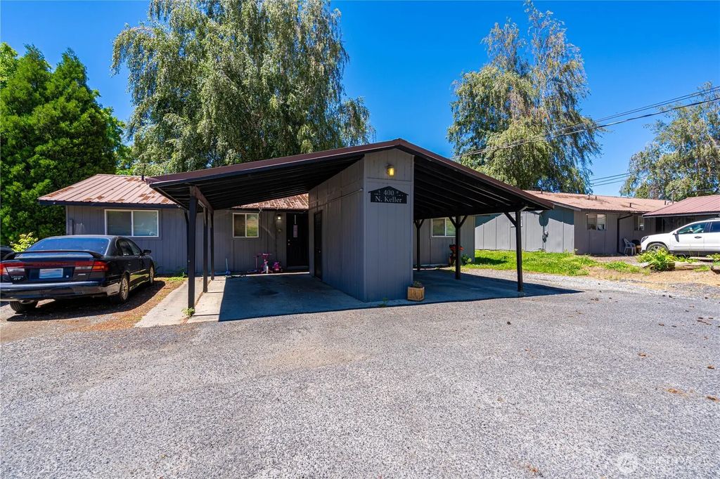 400 N Keller Avenue A & B, East Wenatchee