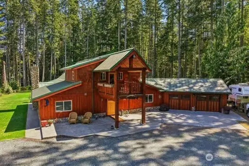 5154 Strider Road, Langley