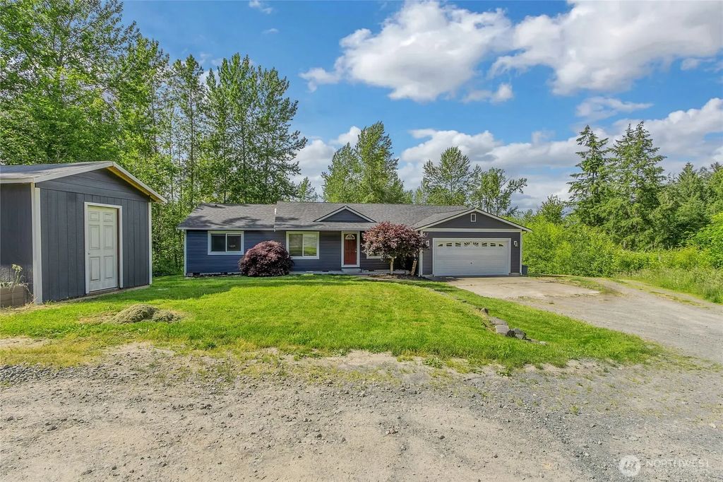 12311 Holtz Road E, Eatonville