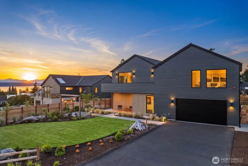 18636 2nd Avenue Sw, Normandy Park