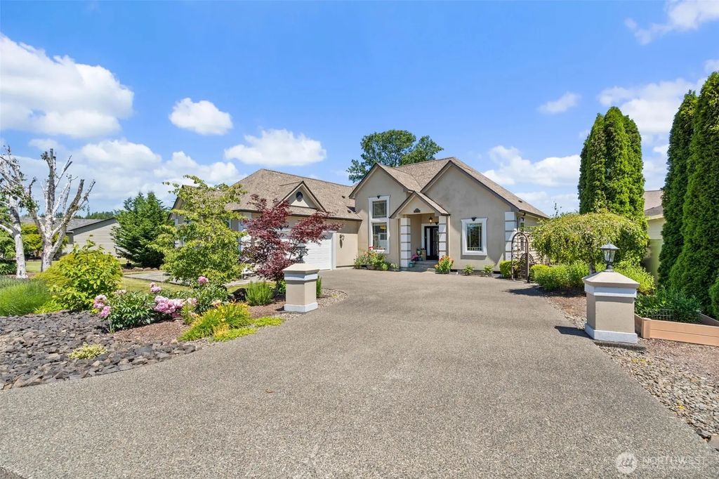 153 Newaukum Village Drive, Chehalis