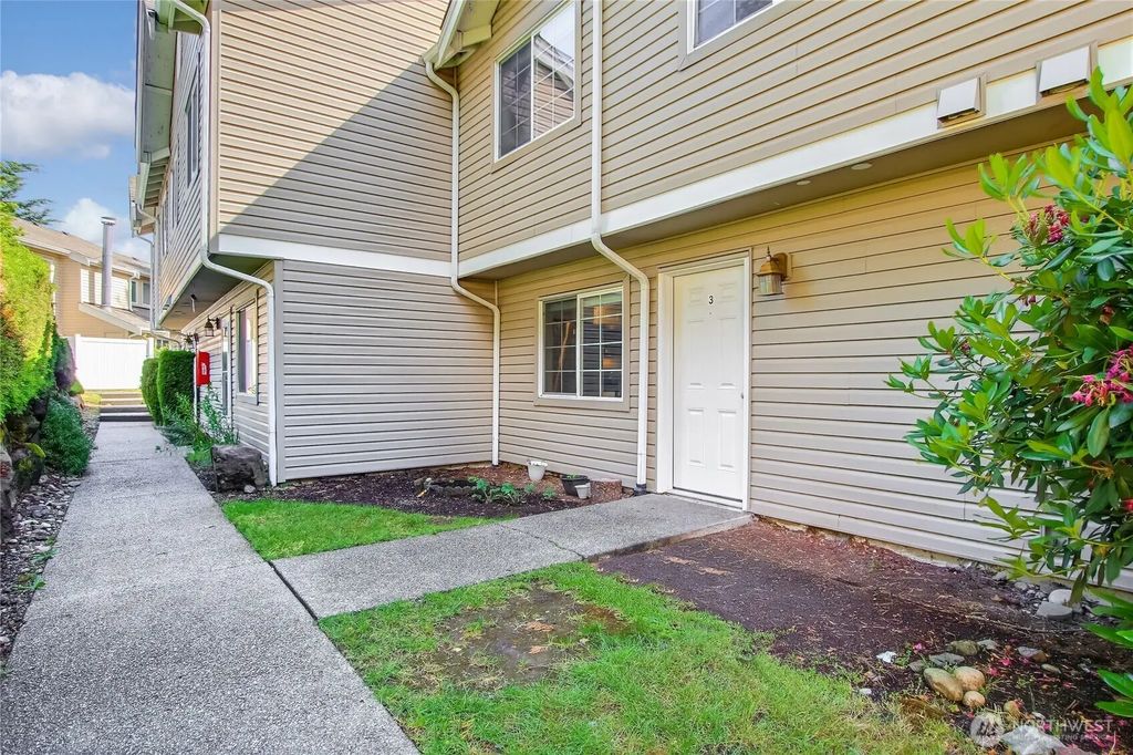 2100 S 336th Street Q3, Federal Way