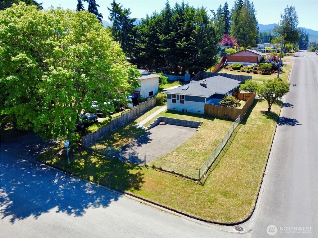 1105 S I St., Port Angeles