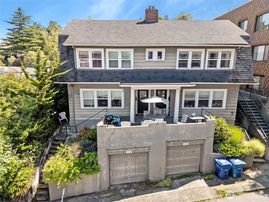 1010 Bellevue Court E, Seattle