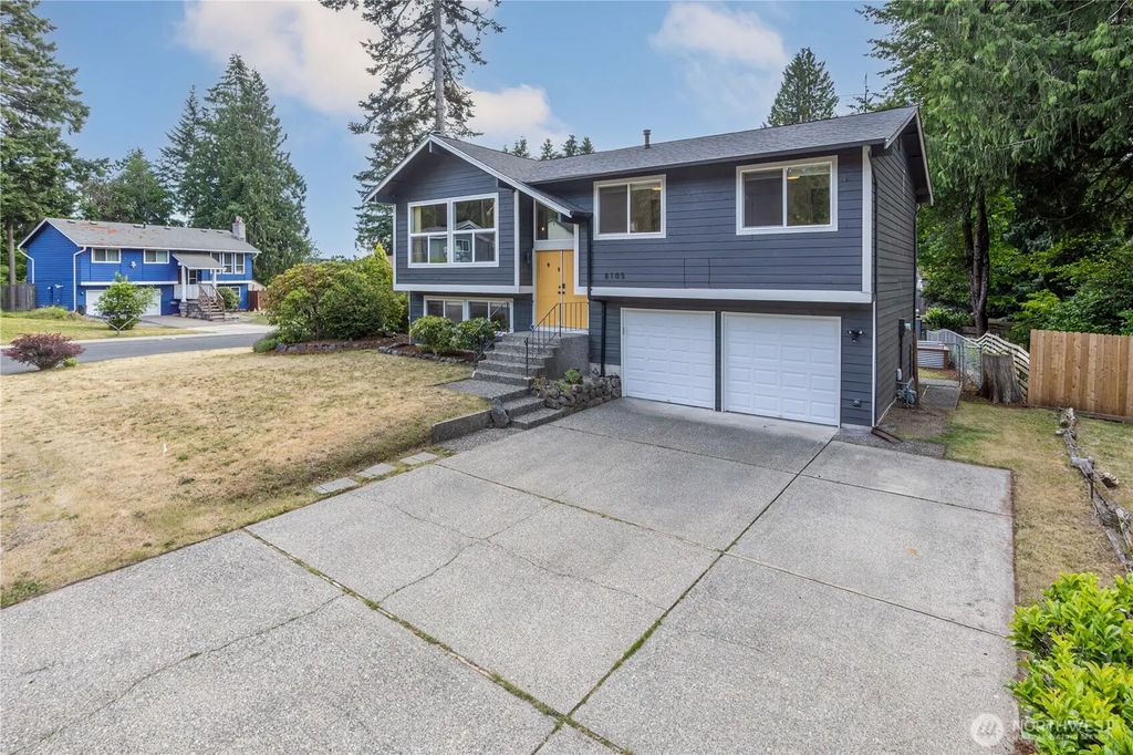 8105 Spur Court Nw, Bremerton