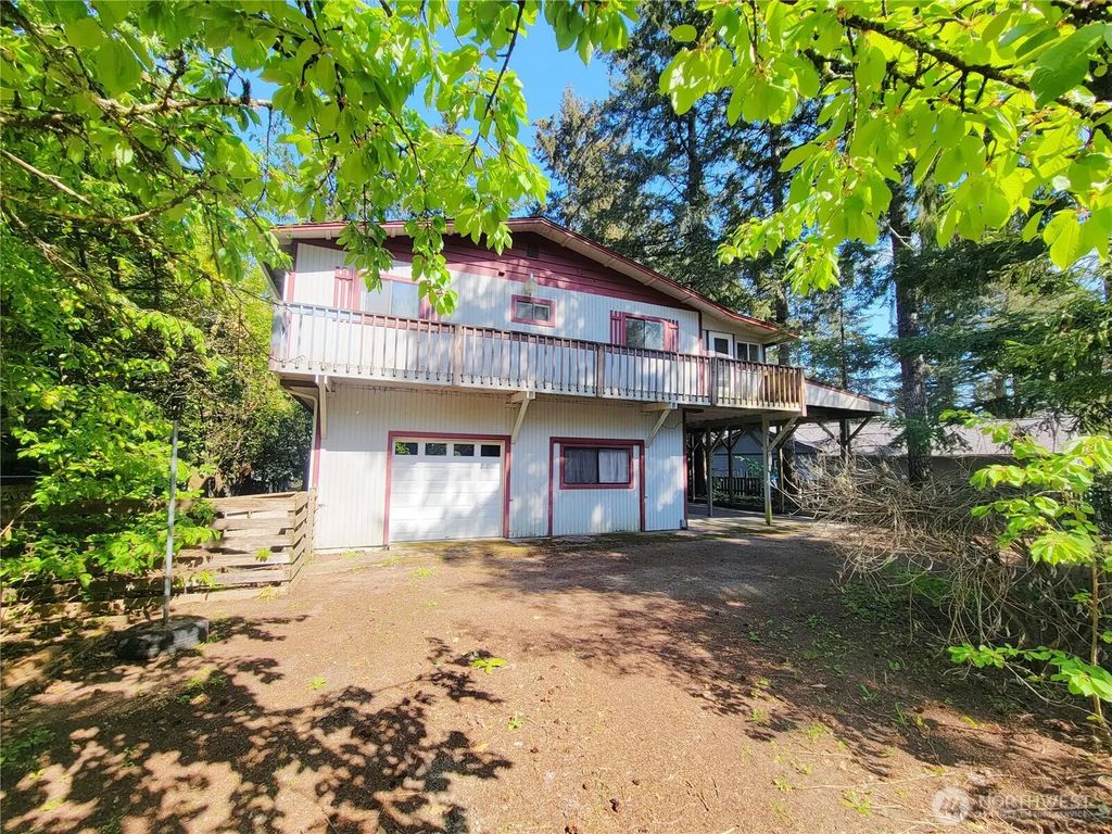111 Ne Briggadun Drive, Belfair