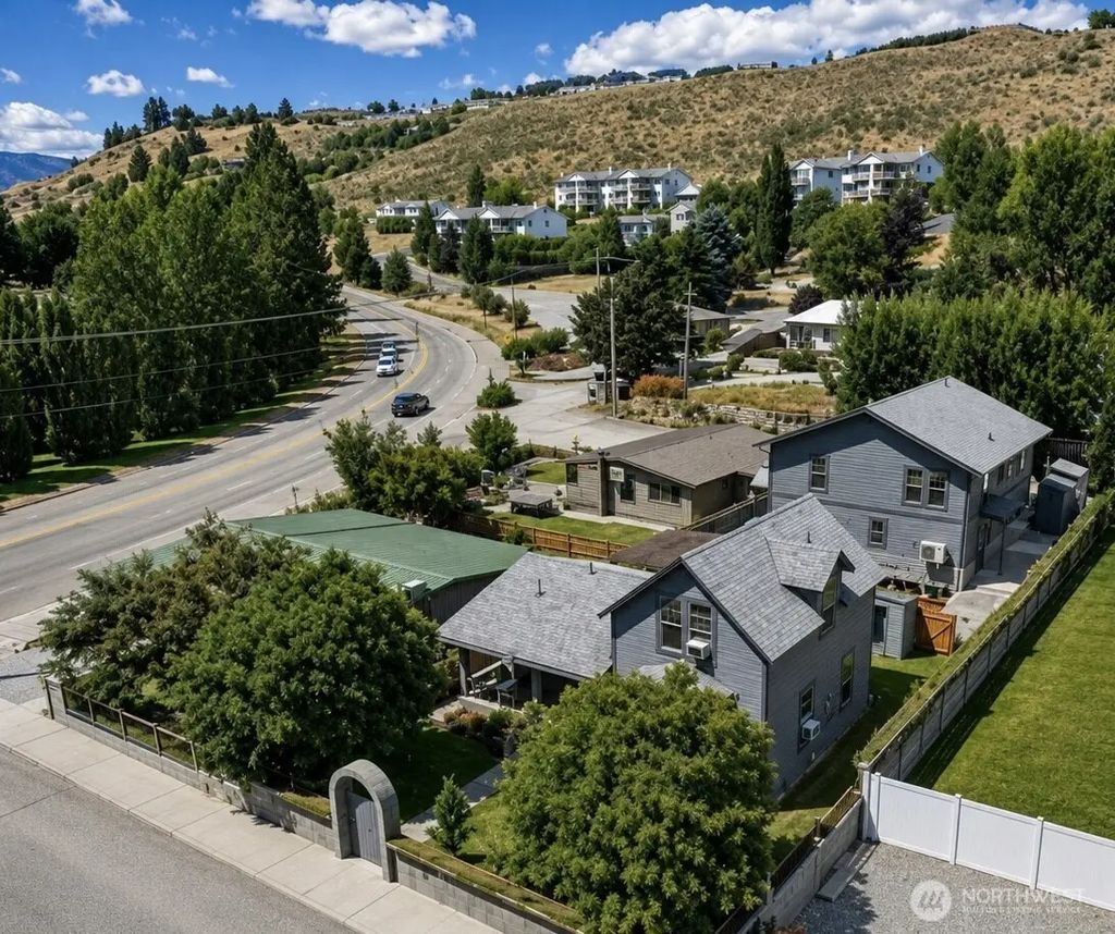 330 W Highland Avenue, Chelan