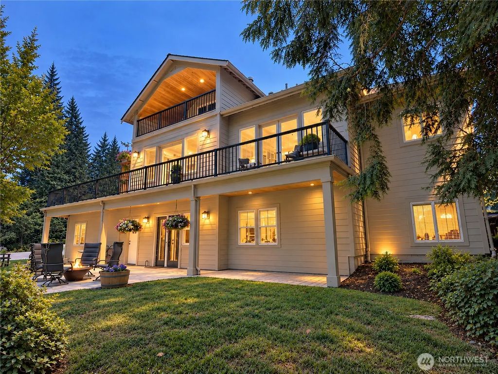 18210 Homeview Drive, Edmonds