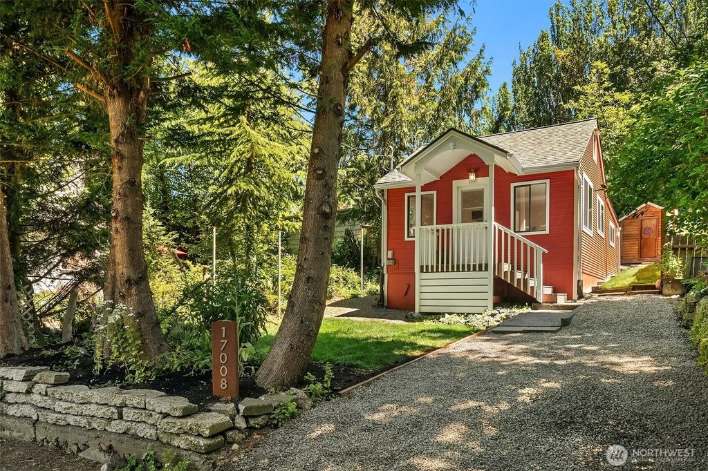 17008 135th Place Sw, Vashon