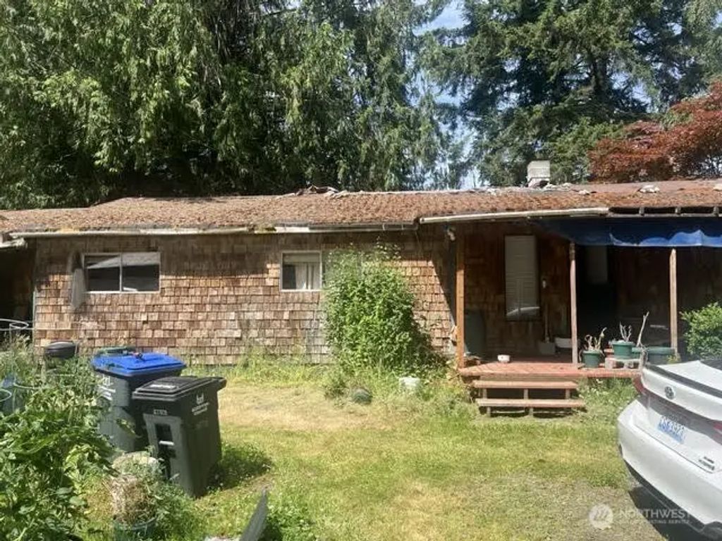 10395 Ne Pine Way, Bainbridge Island