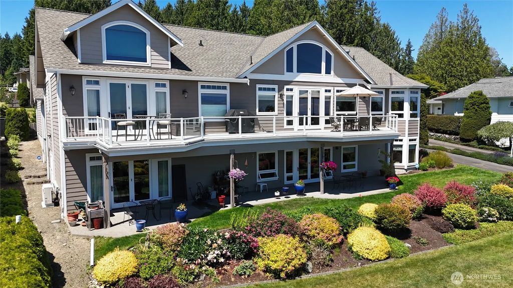 8102 E Perelli Lane, Port Orchard