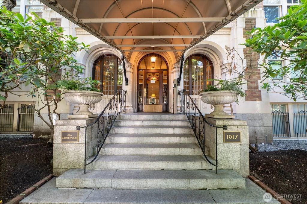 1017 Minor Avenue 1401, Seattle