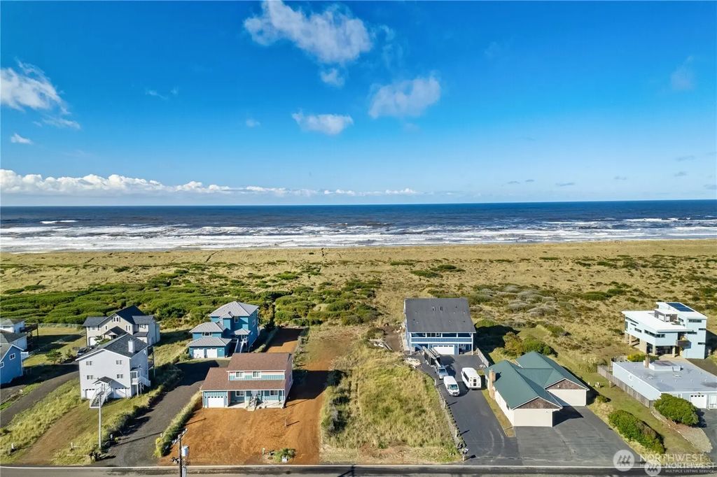 1075 Ocean Shores Boulevard Sw, Ocean Shores