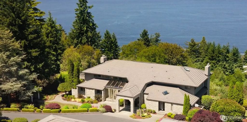6411 View Street Ne, Tacoma