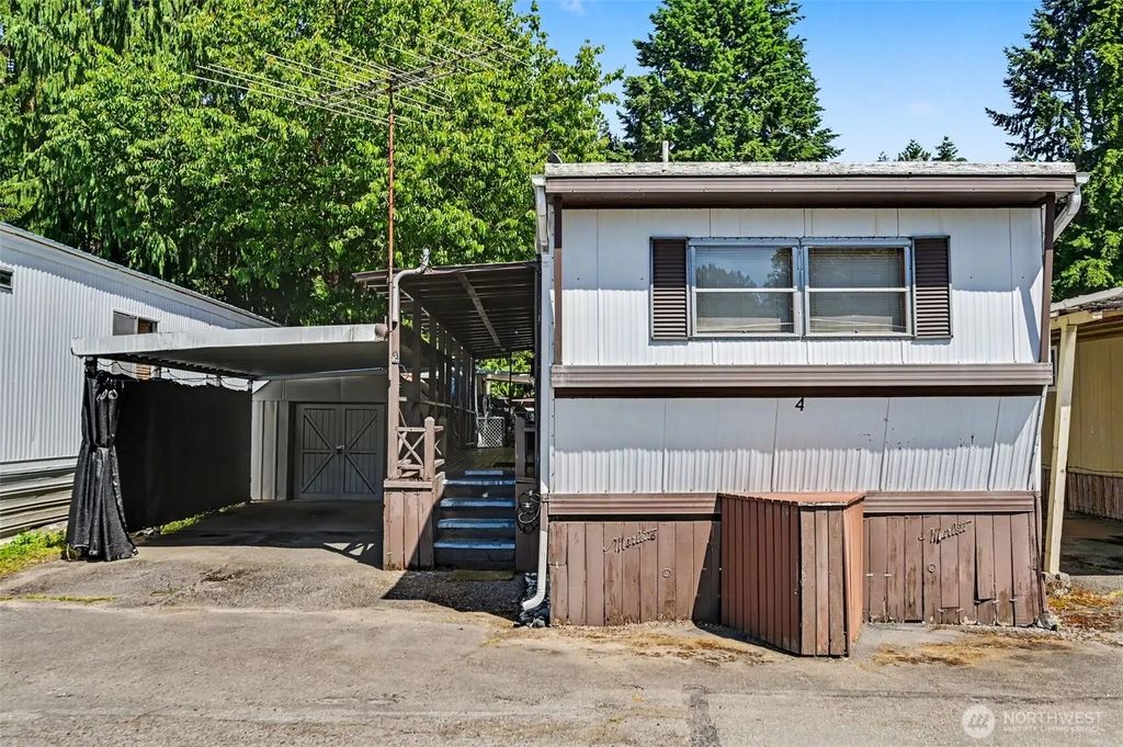 10515 Woodinville Drive 4, Bothell