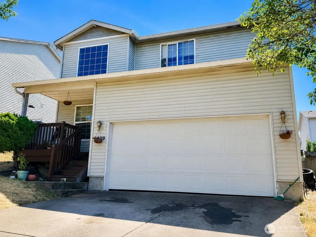 1209 W 32nd Circle, Vancouver